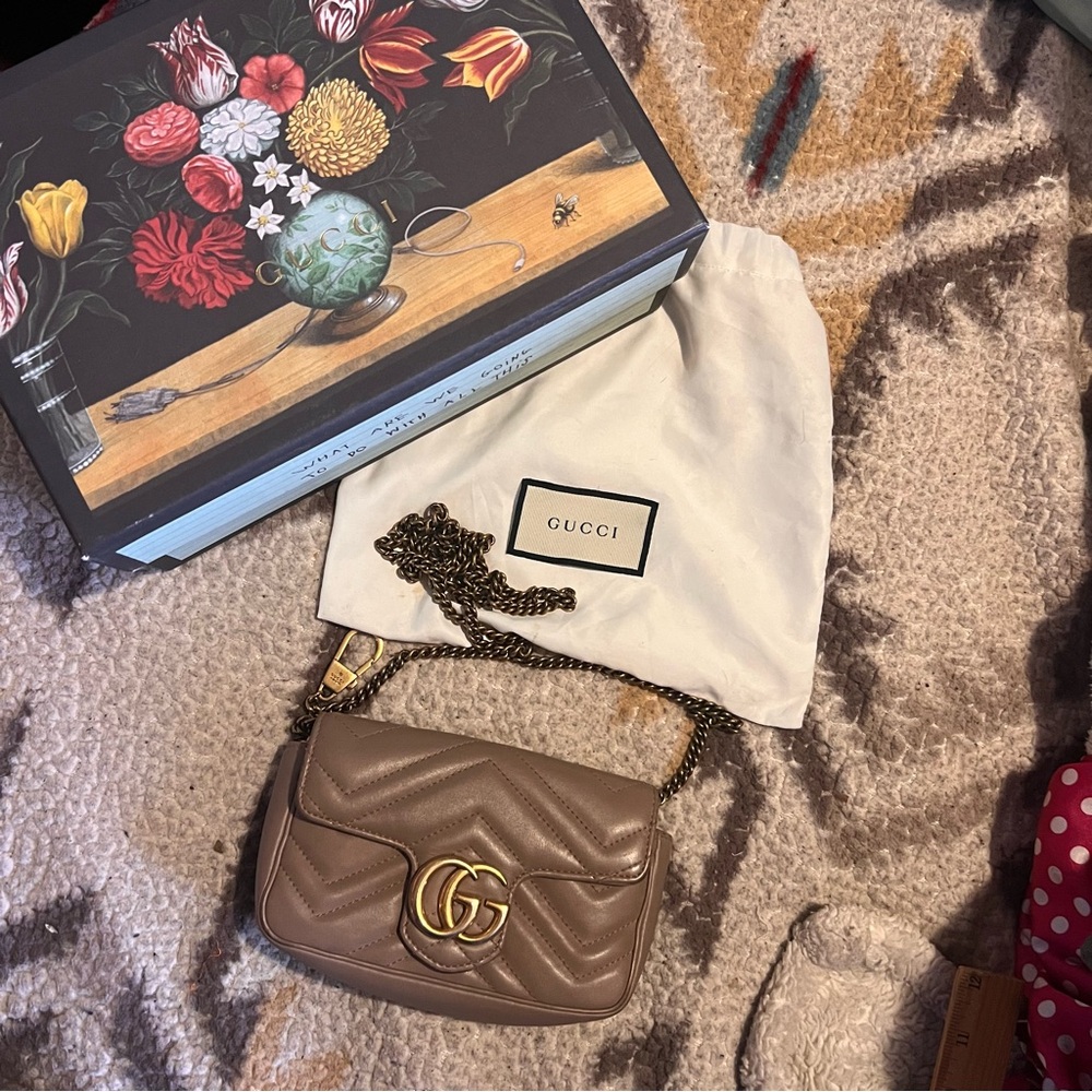 Gucci super mini